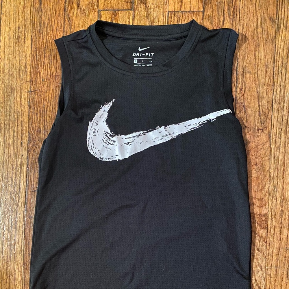 Nike tank